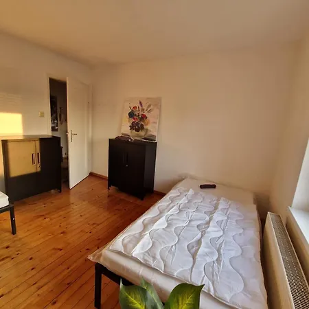 Schoene Mit 6 Einzelbetten, Geeignet Fuer Monteure Апартаменты