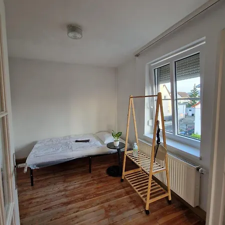 Апартаменты Schoene Mit 6 Einzelbetten, Geeignet Fuer Monteure *